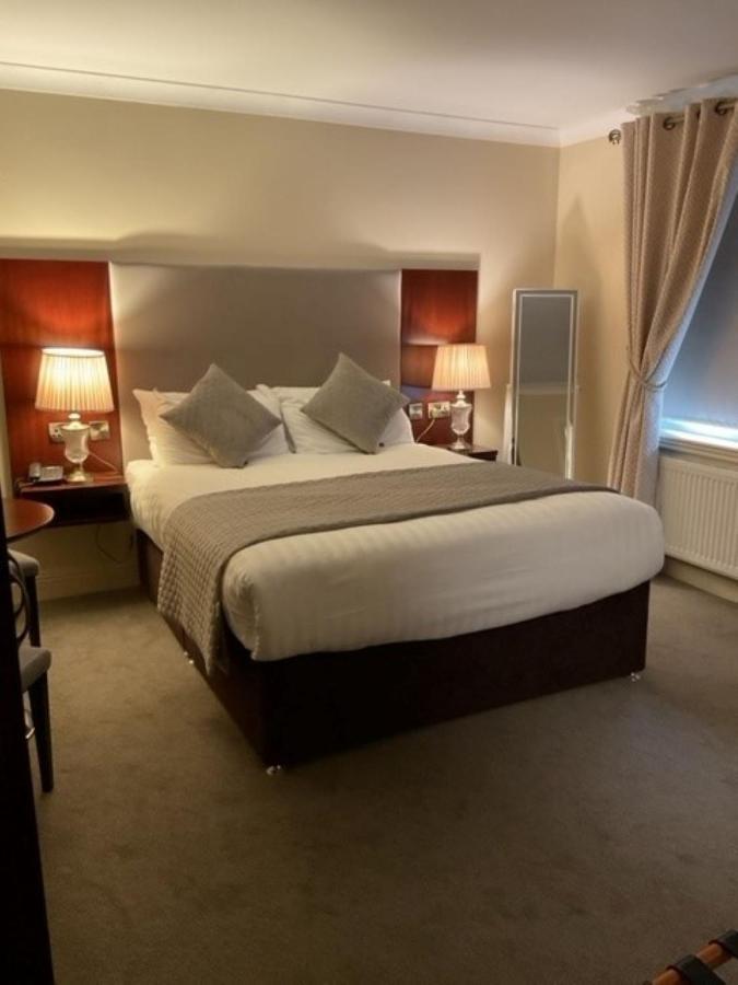 Shamrock Inn Hotel Лехінч Екстер'єр фото