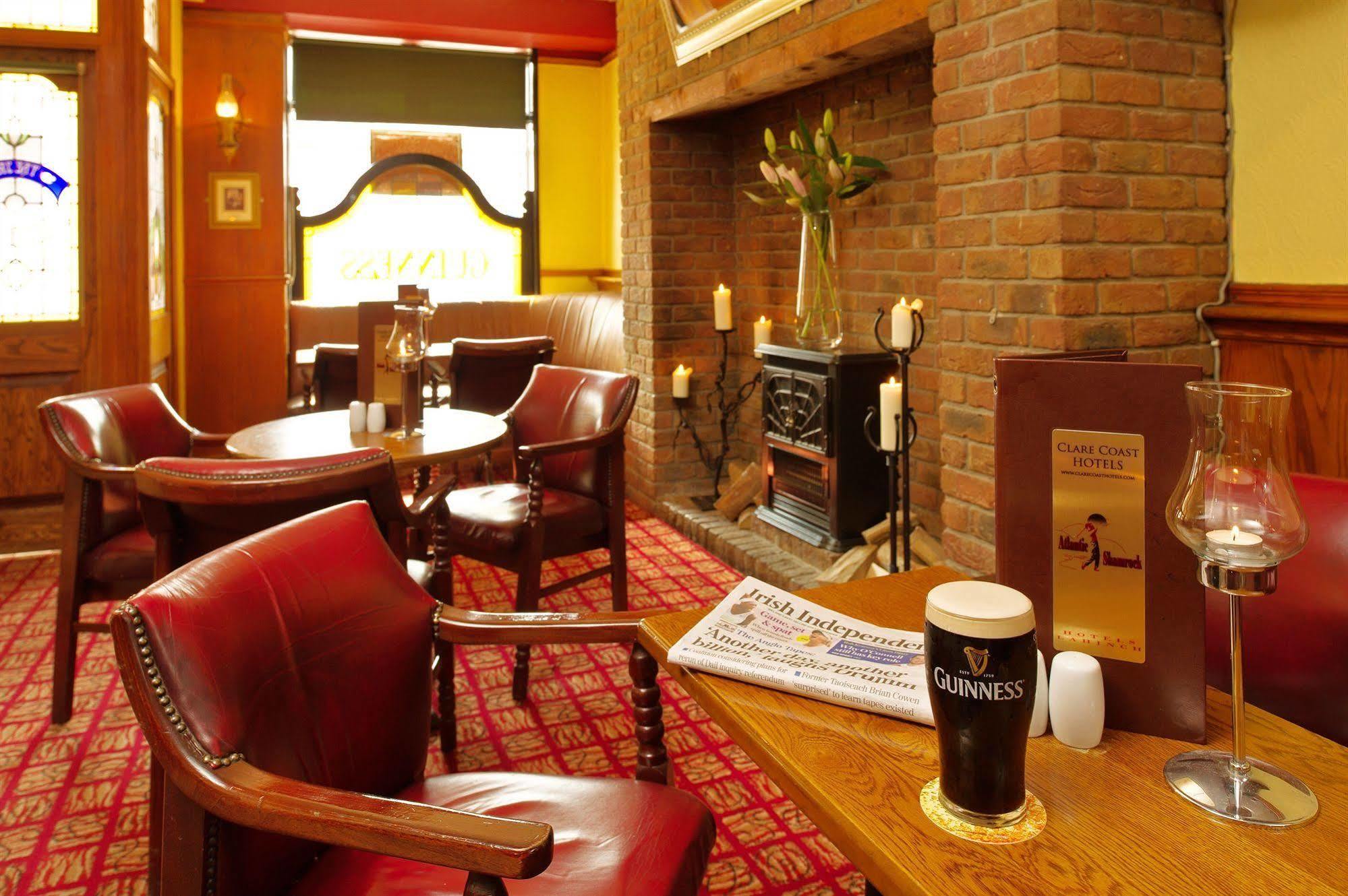Shamrock Inn Hotel Лехінч Екстер'єр фото