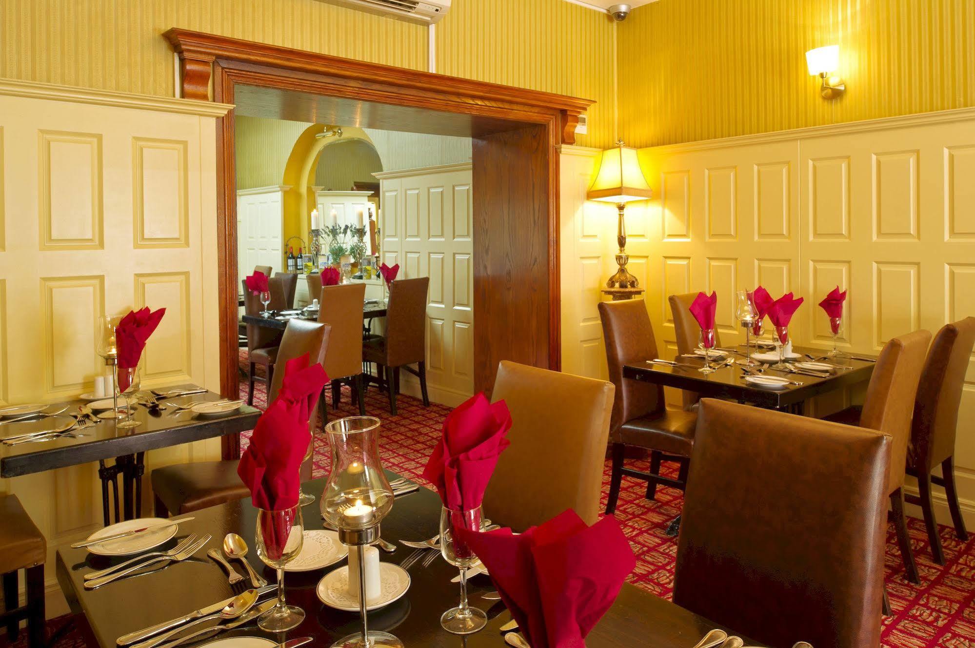 Shamrock Inn Hotel Лехінч Екстер'єр фото