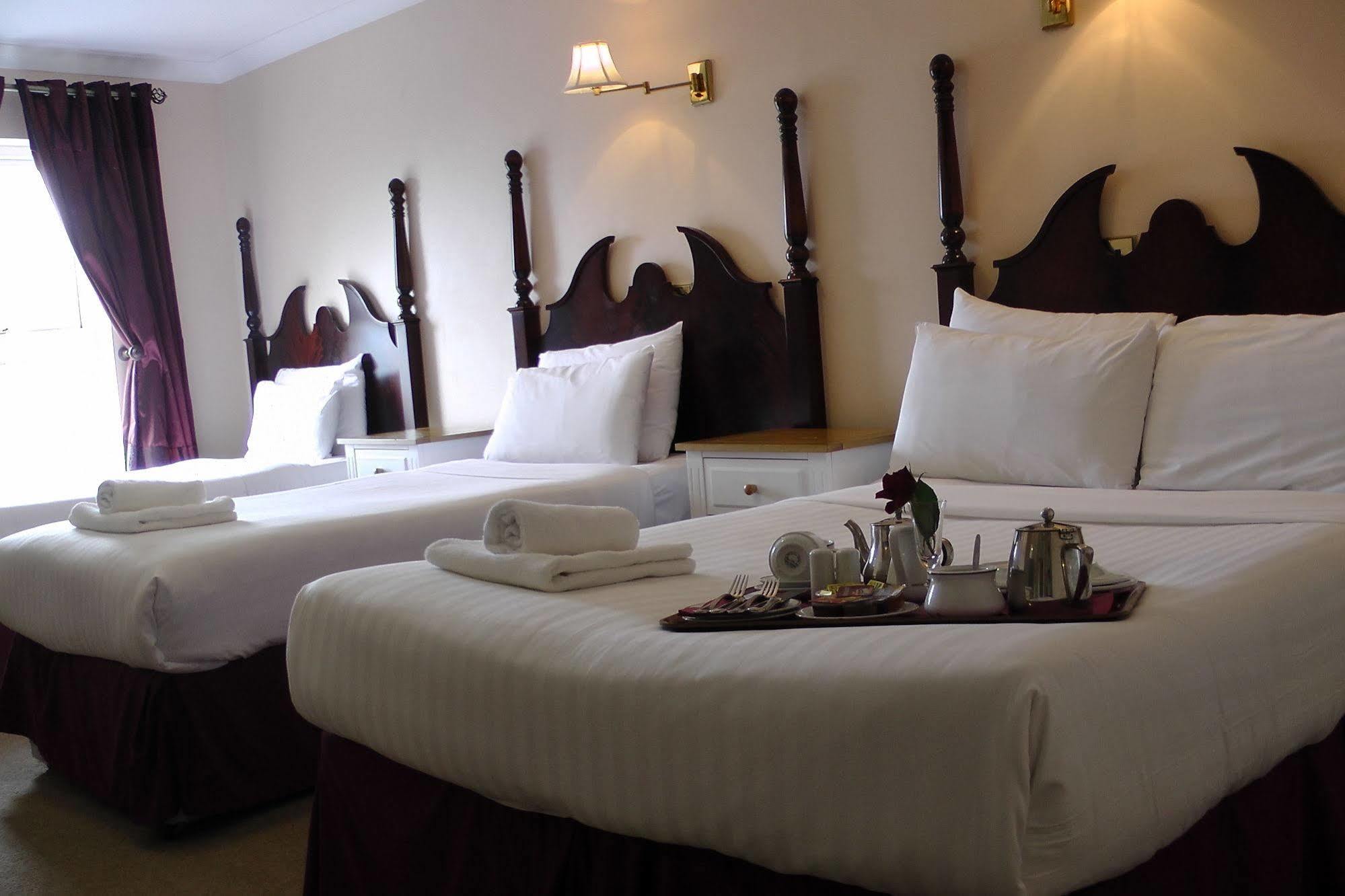 Shamrock Inn Hotel Лехінч Екстер'єр фото