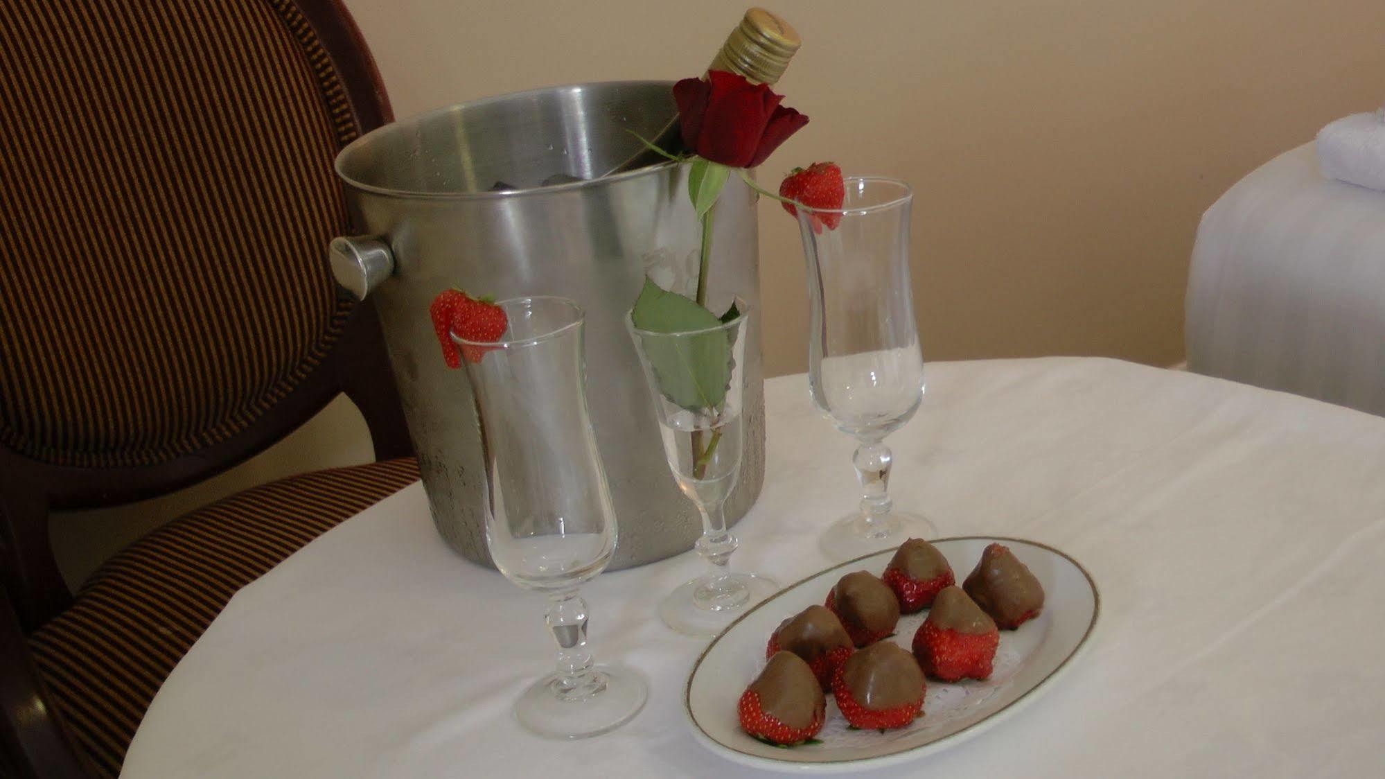 Shamrock Inn Hotel Лехінч Екстер'єр фото